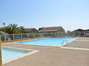 Charmant pavillon avec piscine, terrasse arborée, 5 couchages, 700m plage, 500m commerces - FR-1-229B-103